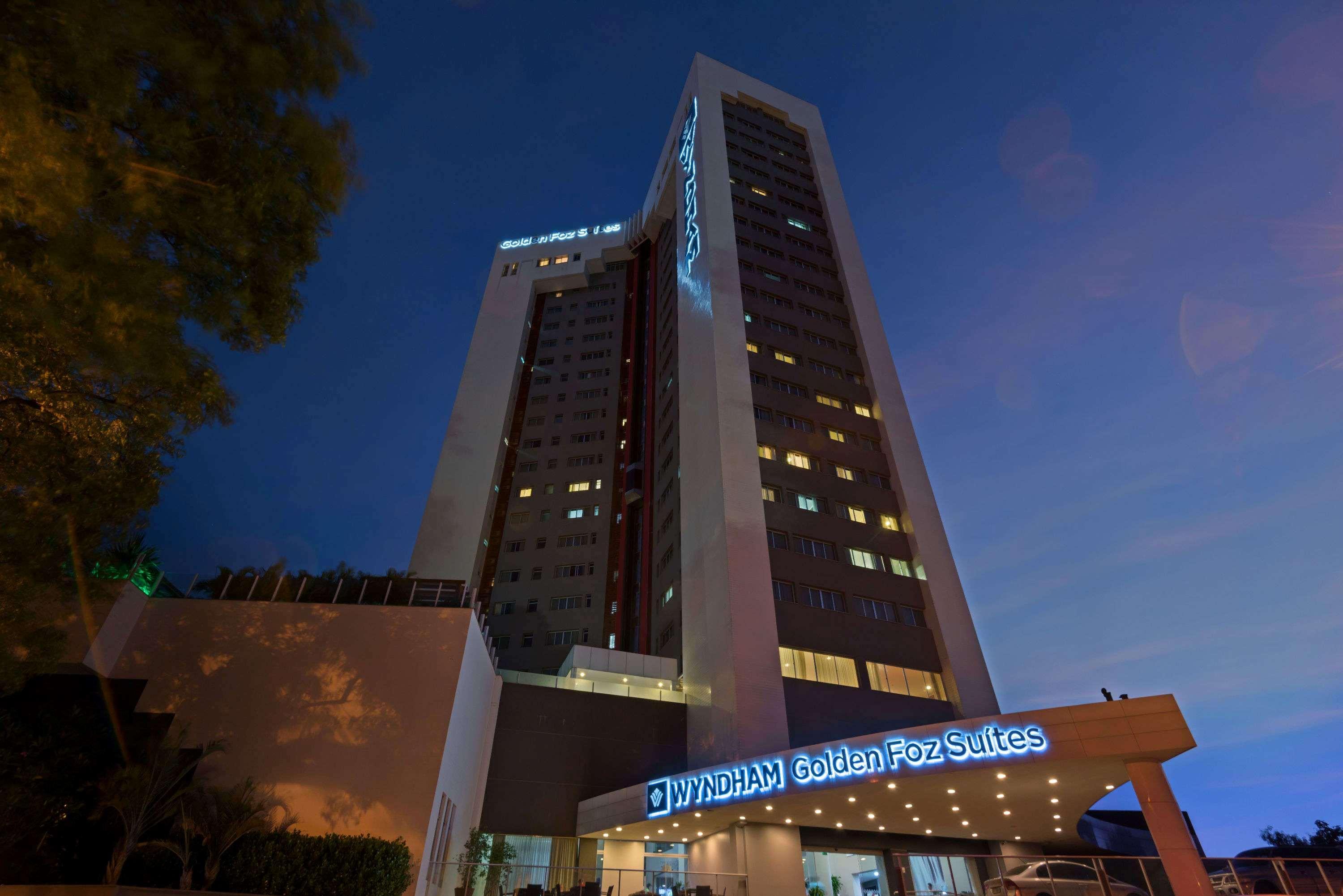 Wyndham Golden Foz Suites Foz do Iguaçu Buitenkant foto
