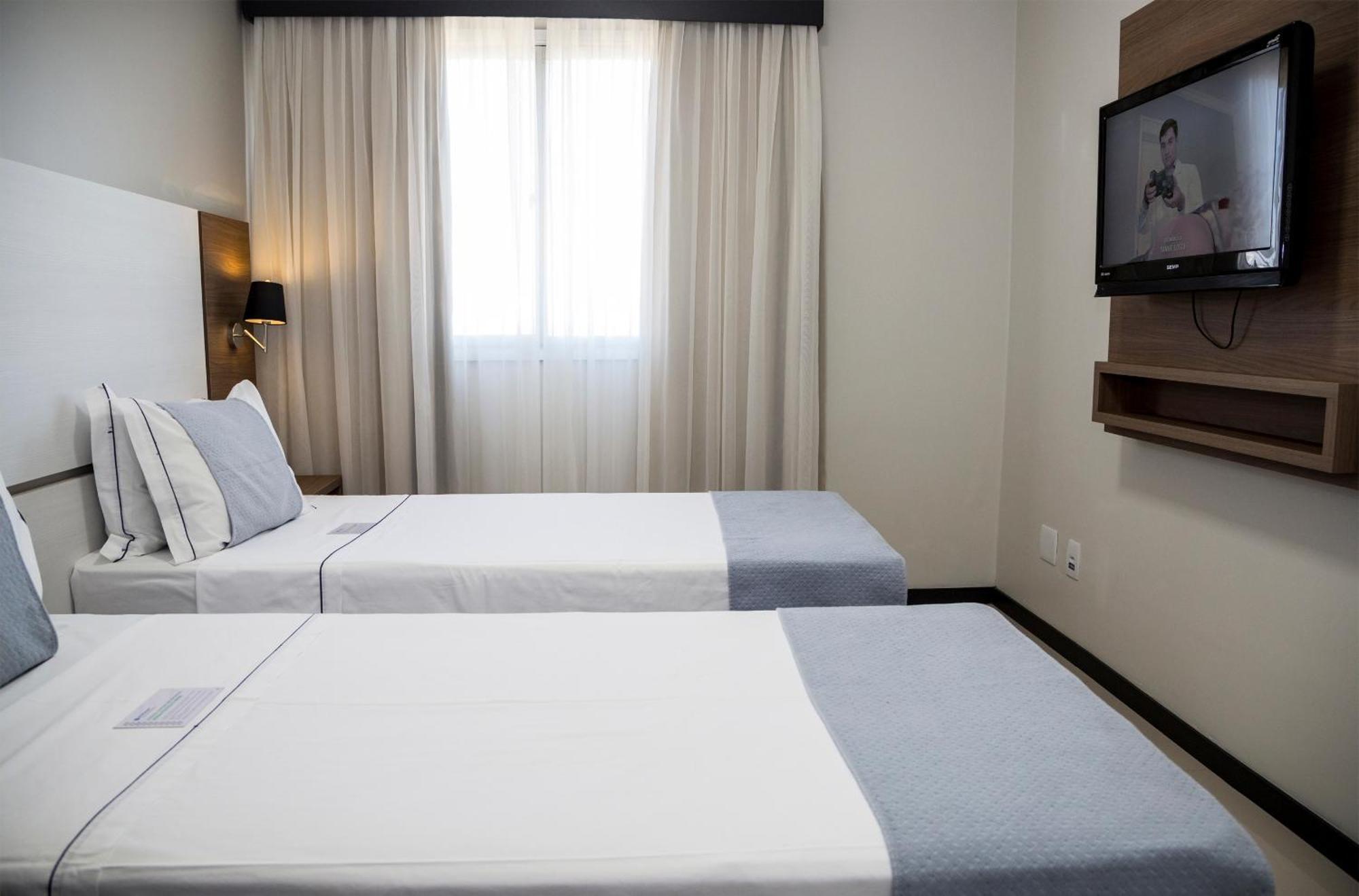 Wyndham Golden Foz Suites Foz do Iguaçu Kamer foto