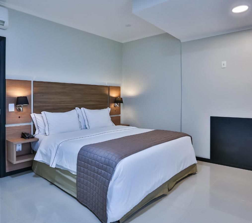 Wyndham Golden Foz Suites Foz do Iguaçu Buitenkant foto